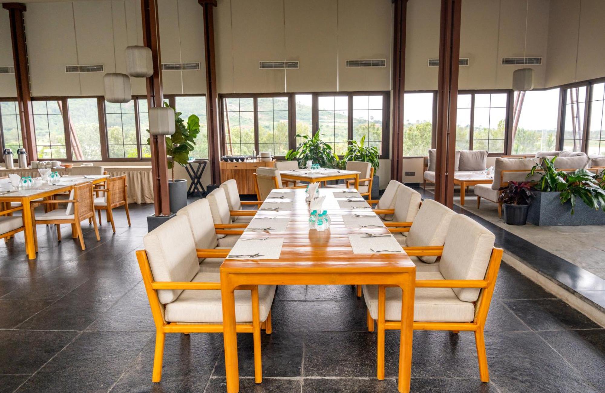Отель Oro The Estates, Nandi Hills Nandigunda Экстерьер фото
